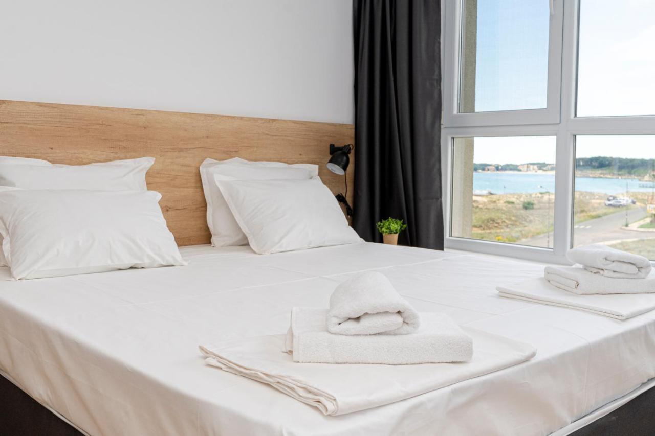 Aparthotel Primorsko Eksteriør bilde
