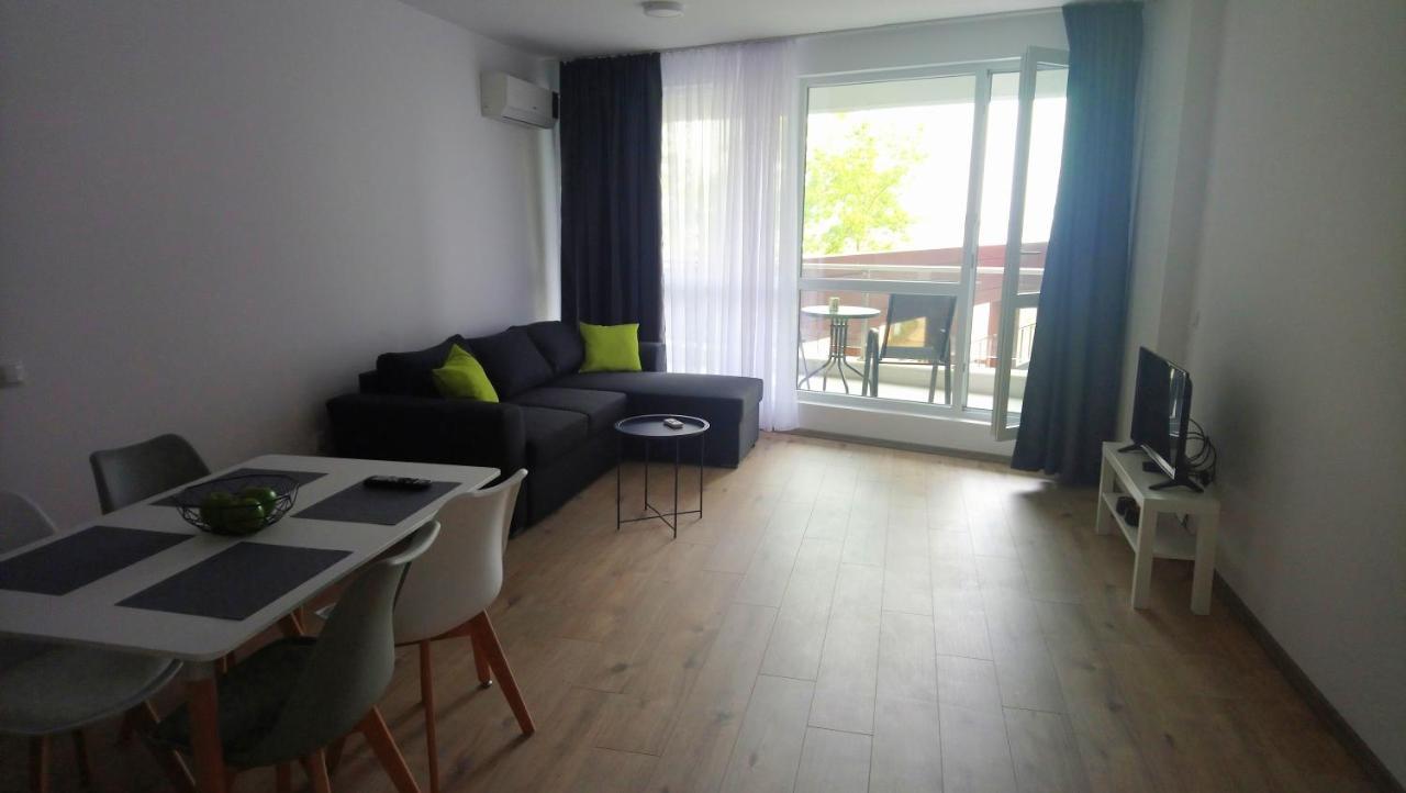 Aparthotel Primorsko Eksteriør bilde