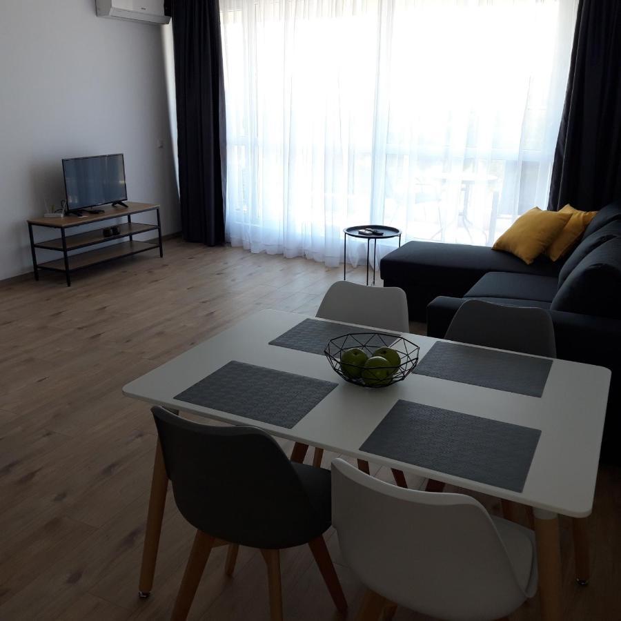 Aparthotel Primorsko Eksteriør bilde