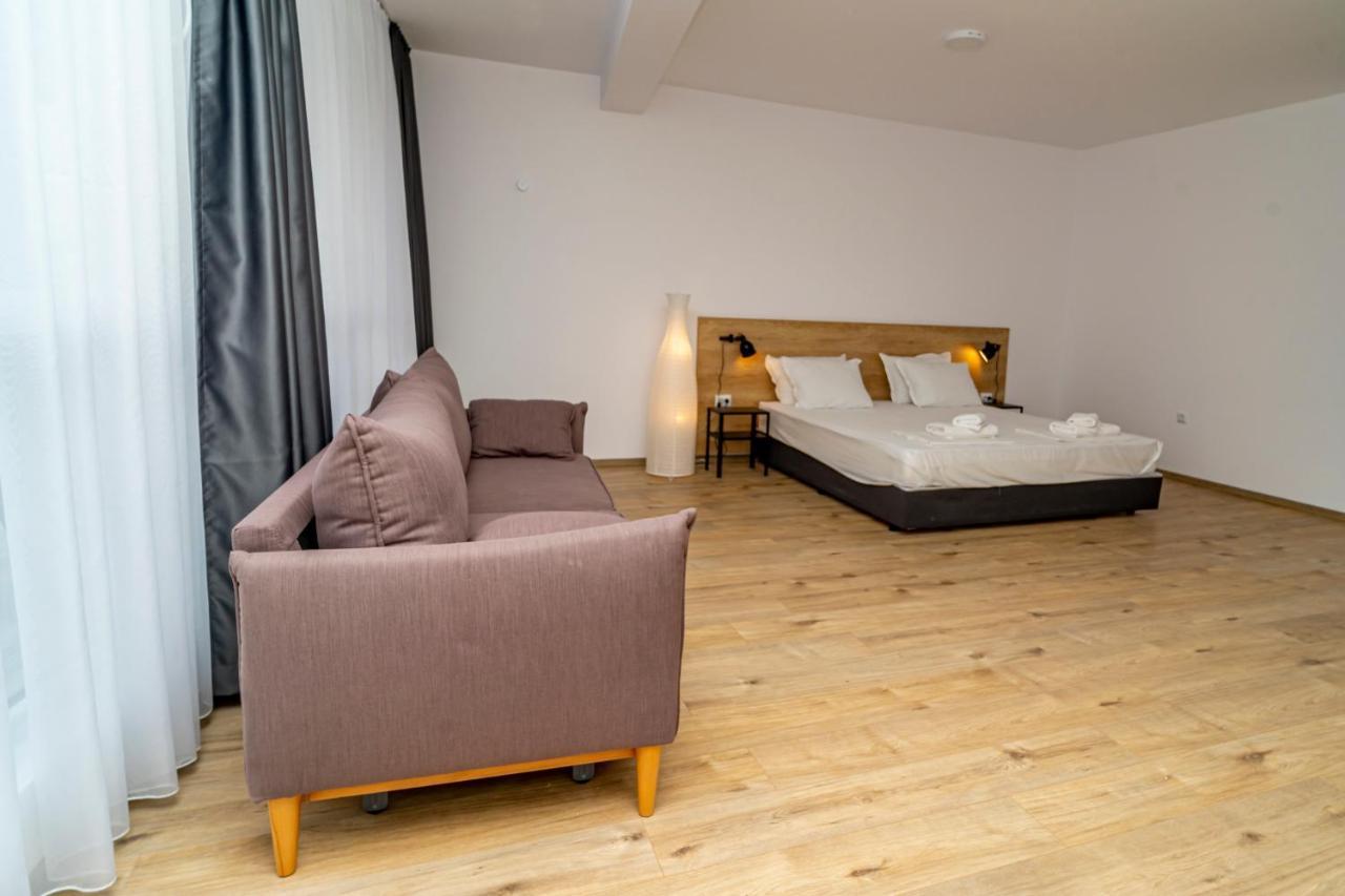 Aparthotel Primorsko Eksteriør bilde
