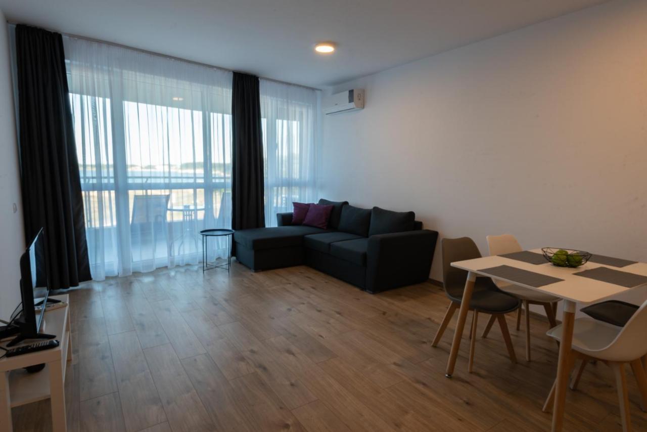 Aparthotel Primorsko Eksteriør bilde
